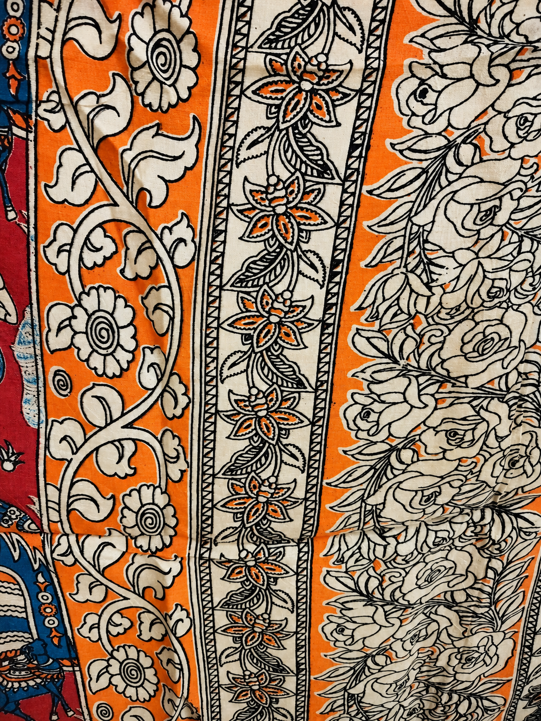 Red Blue people motif Silk duppatta