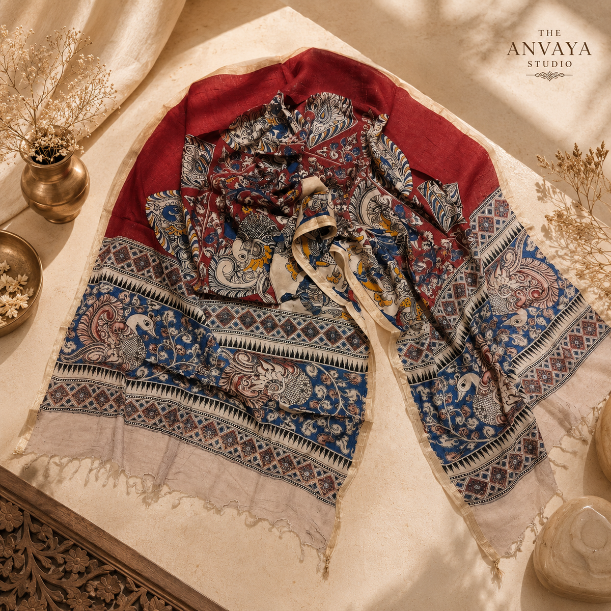 Red Swan Motif cotton tussel Duppatta